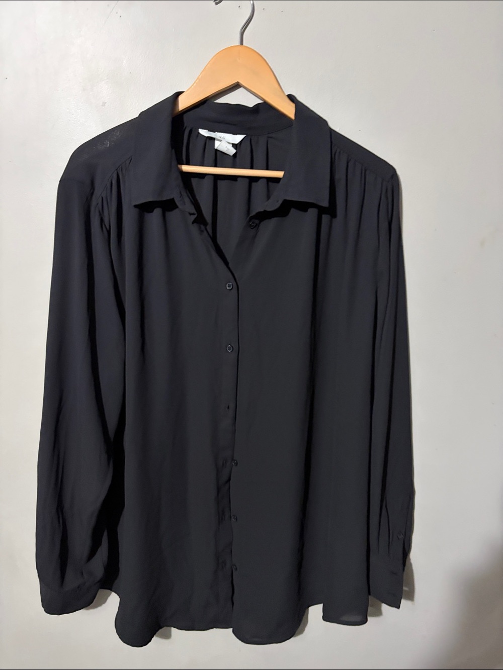 H&M Black Long-Sleeve Button Front Blouse